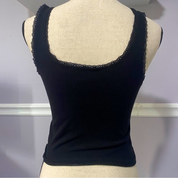 soft forever 21 tank w lace - Picture 2 of 3